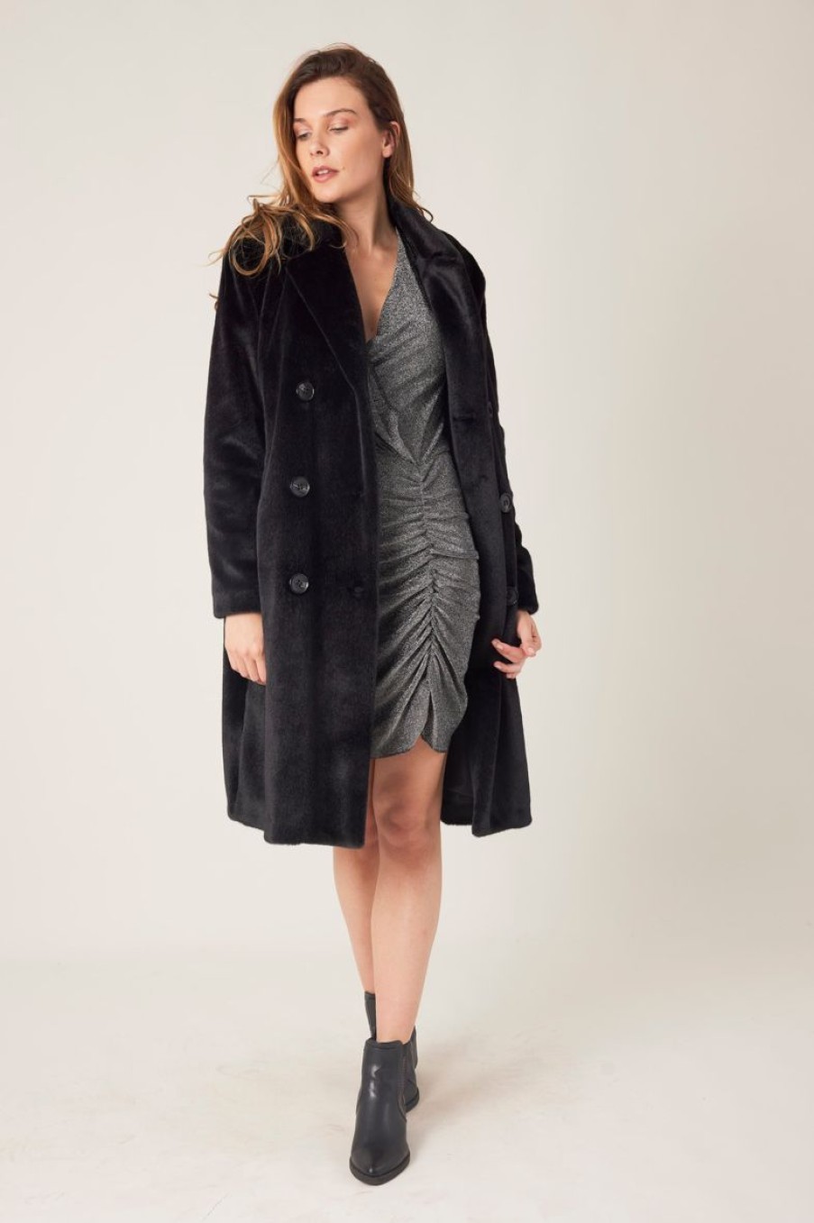 Femme Escandelle Paris | Manteau Long En Fausse Fourrure